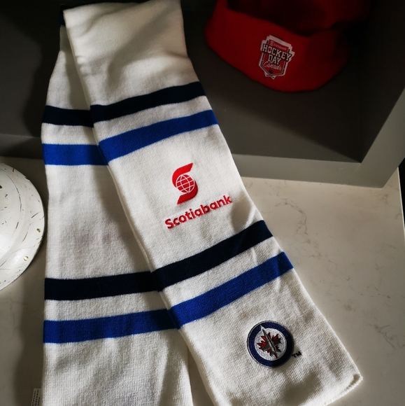 NHL Wpg Jets scarf - Picture 3 of 4
